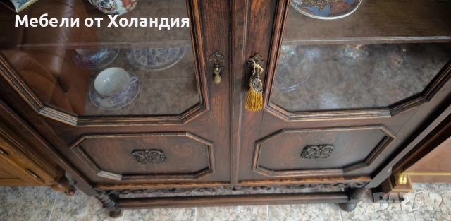 Старинна дъбова витрина, снимка 6 - Антикварни и старинни предмети - 54913457