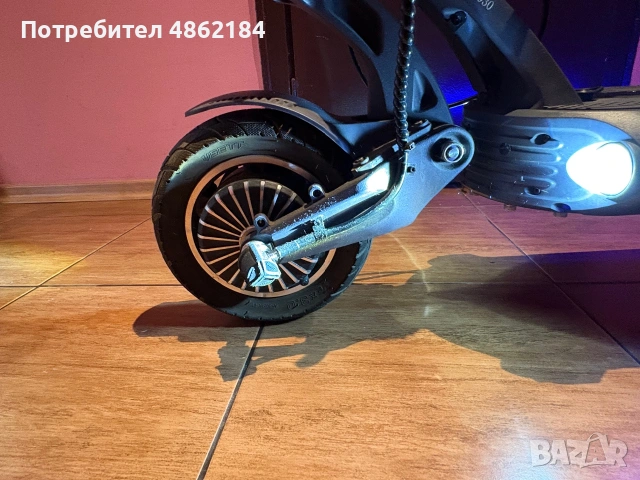 Електрическа тротинетка Vsett 9 APEX 48V 15.6A, снимка 3 - Скейтборд, ховърборд, уейвборд - 54979244