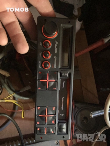 Audi gamma cassette radio, снимка 2 - Части - 54298413