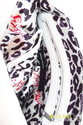 Miss Sixty оригинален дамски елек и чанта, снимка 12 - Чанти - 54304253