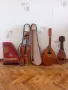 Стари струнни музикални инструменти, цигулки и китара. . , снимка 1