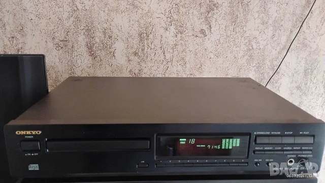 CD player Onkyo DX-7211 , снимка 3 - Аудиосистеми - 55211225