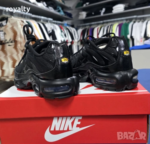 Nike Air Max Plus Нови Черни Мъжки Маратонки 40-44 Номер , снимка 2 - Маратонки - 54106733