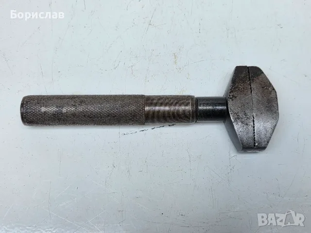 Френски раздвижен ключ