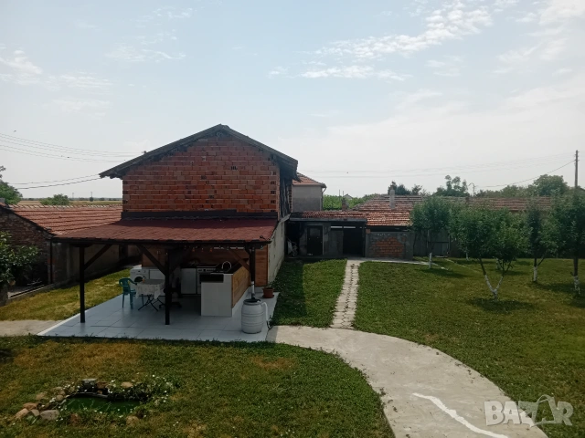 Една фамилна къща , снимка 16 - Къщи - 55117306