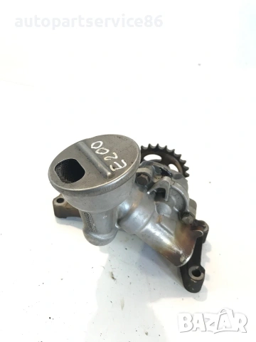 Маслена помпа за Mercedes E-Class W124 E200 (1994) R1111810120 , снимка 2 - Части - 55146992
