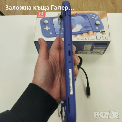 Конзола Nintendo Switch Lite HDH-001 – идеално състояние, снимка 4 - Nintendo конзоли - 55192874