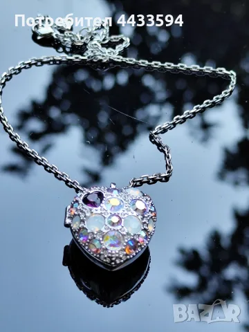 Колиета Swarovski , снимка 2 - Колиета, медальони, синджири - 55515751