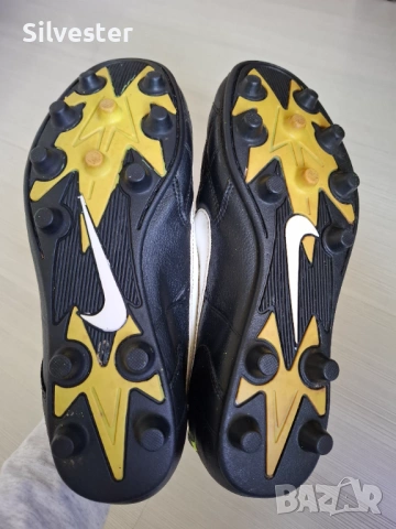 Черни футболни обувки / бутонки Найк / Nike, Естествета кожа, номер 45.5, снимка 12 - Футбол - 54568742