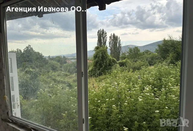 🏡 Двуетажна къща с панорамна гледка | с. Лиляк | Само 7 км от Търговище, снимка 5 - Къщи - 55300221