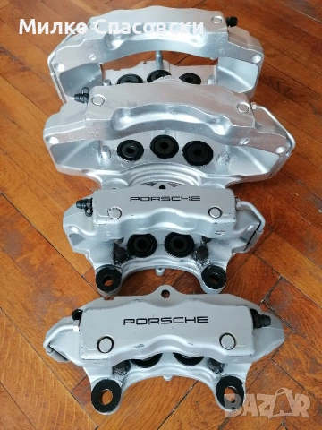 Продавам комплект оригинални спирачни апарати Brembo 18Z