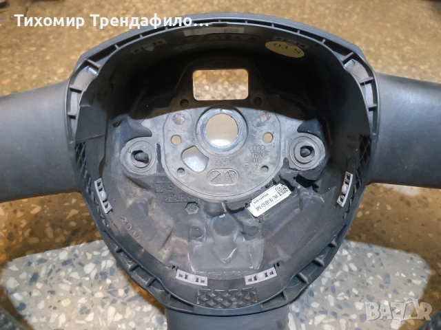 волан без ербег AUDI A4 B7 STEERING WHEEL 8P0419091BJ 62010000B 8p0 419 091 bj, снимка 3 - Части - 54407324