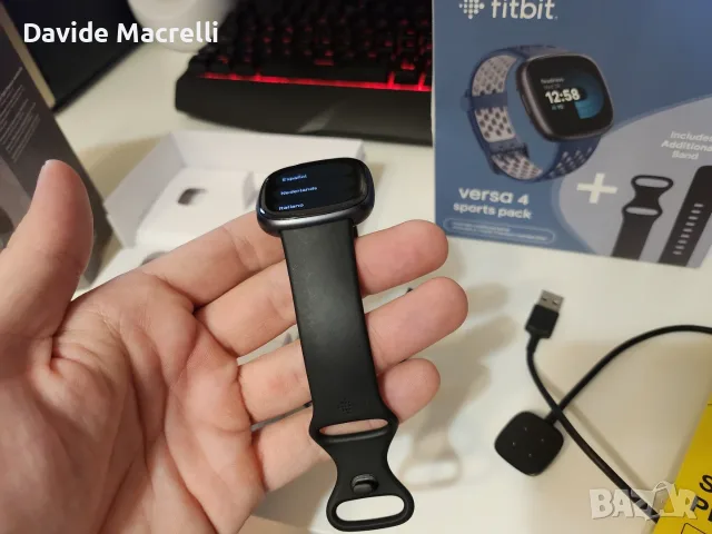 Fitbit Versa 4 с кутия, гаранция и 2 каишки, снимка 13 - Смарт гривни - 55412770