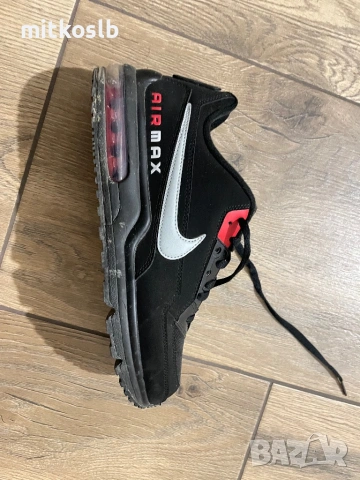 Маратонки nike #42