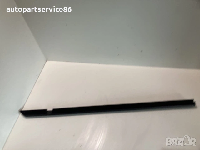 Вътрешен уплътнител кант на стъкло задна дясна врата за Chrysler Sebring (2008) 05074570AB