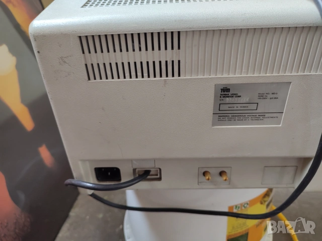 Ретро EGA / CGA CRT Монитор TUM за Правец 16 и ретро компютри, снимка 2 - Монитори - 55134816