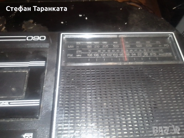 радио касетофон работи си на радио , снимка 3 - Радиокасетофони, транзистори - 54725522