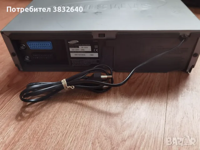 Видео Samsung... , снимка 3 - Плейъри, домашно кино, прожектори - 55353925