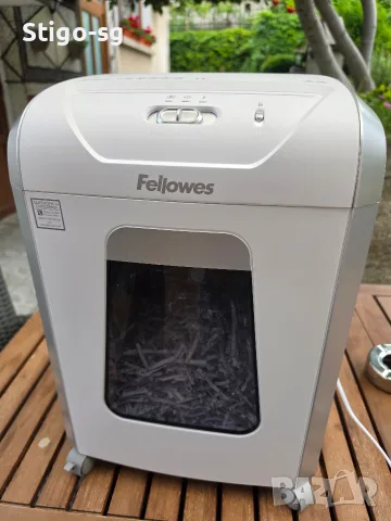 Шредер-Унищожител на документи Fellowes Powershred® 15C, Ръчен, 15 листа, Сross-cut, Бял
