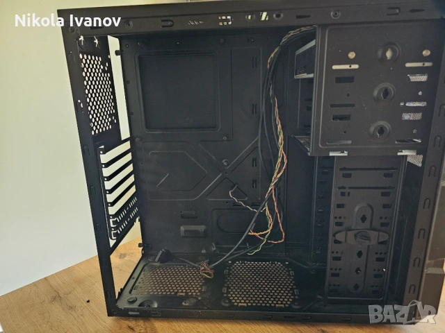Компютърна кутия Cooler Master K350 + DVD | за NAS / Home Lab (Без страничен капак) | ATX | 7 HDD, снимка 2 - Захранвания и кутии - 54719403