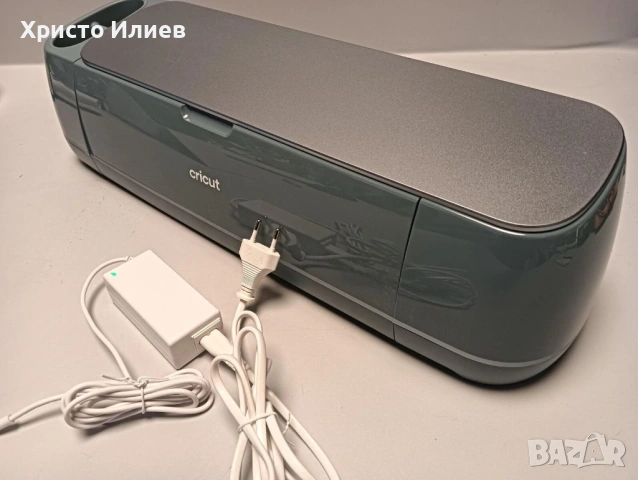 Професионален Режещ плотер CRICUT Maker 4, снимка 11 - Принтери, копири, скенери - 54064091