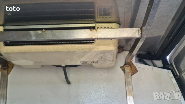 Peugeot Expert 2.0HDI, снимка 10 - Автомобили и джипове - 54347600