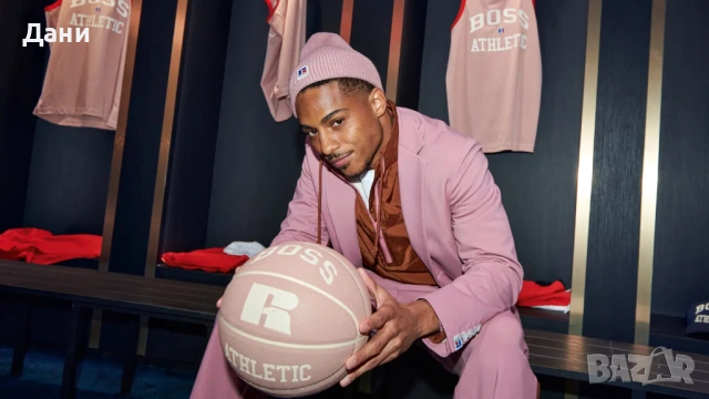 Лимитирана Колекционерска Топка BOSS x Russell Athletic (2021) – Пълен Размер (Full-Size)