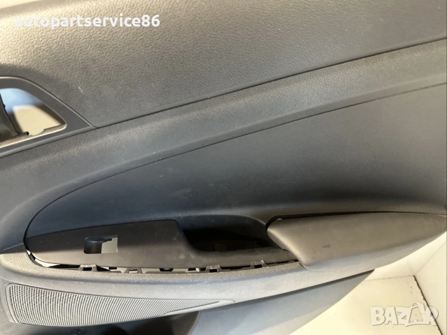Тапицерия на задна дясна врата за Hyundai Tucson 1.6 Crdi Hybrid (2019) 83381-D7000, снимка 2 - Части - 54411630