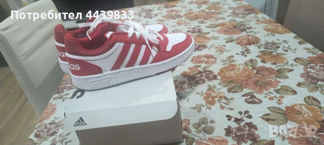 Кецове Adidas, снимка 5 - Кецове - 54696707