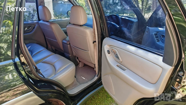 Mazda Tribute 3L V6 auto ДЕСЕН ВОЛАН, снимка 7 - Автомобили и джипове - 54767334