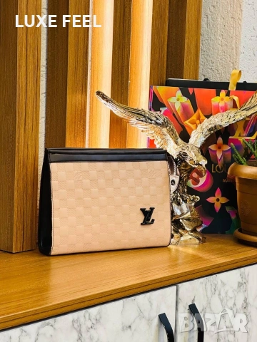 Louis Vuitton 🔹Мъжки Чанти , снимка 2 - Чанти - 54794372