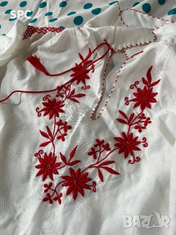 Риза с бродерия