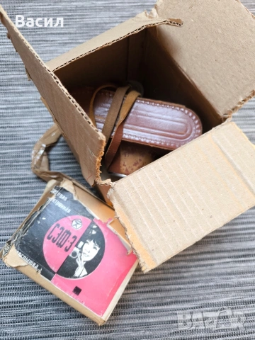 Ретро лентов фотоапарат ФЭД-5В (FED-5B) с калъф и светкавица СЭФ-3 , снимка 2 - Фотоапарати - 54922501