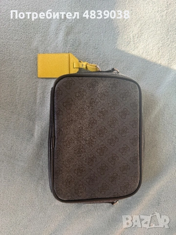продавам оригинална чанта на guess, снимка 2 - Чанти - 54682853