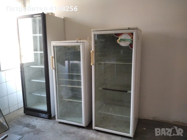 Продавам хладилни витрини. 