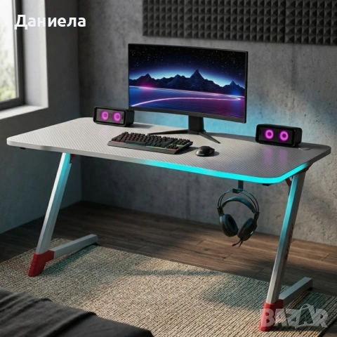 Бяло геймърско бюро с RGB LED осветление, 140 см – Карбоново покритие, поставка за чаша и слушалки, снимка 3 - Бюра - 54696890