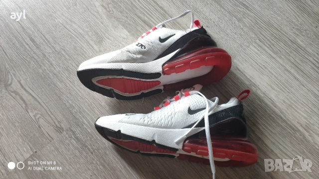 Маратонки NIKE AIR MAX 270  Маратонки Найк Еър Макс 270, снимка 2 - Маратонки - 55152969