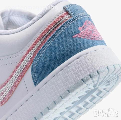 Юношески кецове Nike AIR Jordan 1 LOW SE (GS), снимка 8 - Кецове - 55280878
