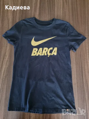 Оригинална тениска Nike FC Barcelona (подходяща за юноши и жени), размер XS– ЧИСТО НОВА, снимка 3 - Футбол - 55626356