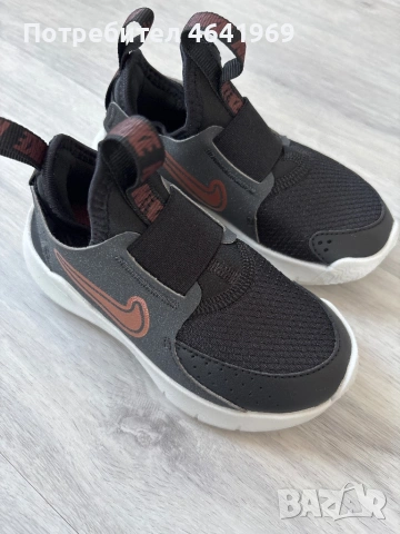 Nike маратонки за дете
