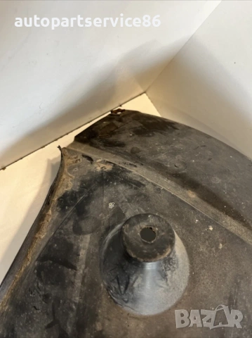 Предна лява арка на колело за Mercedes SLK R171 (2005) A1716900130 , снимка 2 - Части - 54157756