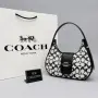 COACH 🤍 Дамски Чанти , снимка 5