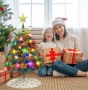 Изкуствена коледна елха 60 см, мини коледна елха, настолна коледна елха с включени украси и LED , снимка 6
