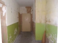 Компактен и функционален тухлен апартамент – готов за Вашия мечтан дизайн!, снимка 3