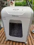 Шредер-Унищожител на документи Fellowes Powershred® 15C, Ръчен, 15 листа, Сross-cut, Бял, снимка 1