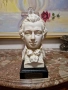 Уникален голям антикварен немски порцеланов бюст на Моцарт- Goebel , снимка 1