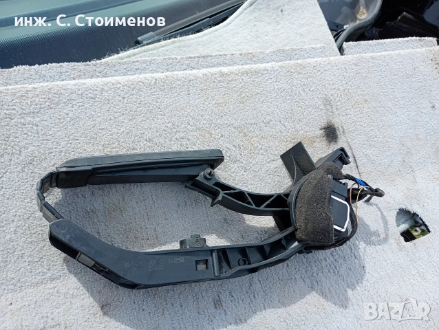 Педал газ за Mercedes W203/W211