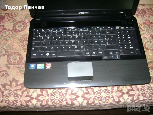 Samsung R540 - 15.6 LED, Core i3, 4 Gb RAM, 500 GB HDD, зарядно, батерия, снимка 7 - Лаптопи за дома - 55411296