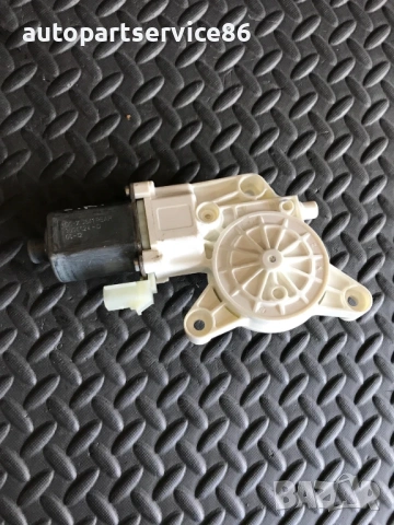 Мотор за стъклоповдигач Bosch за задна лява врата за Chrysler Sebring (2006-2011) 0130822329
