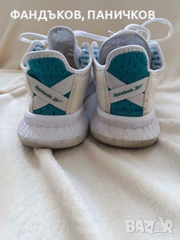 Продавам много запазени оригинални маратонки Reebok, номер 42,5. Цена 30 евро , снимка 4 - Маратонки - 54899590